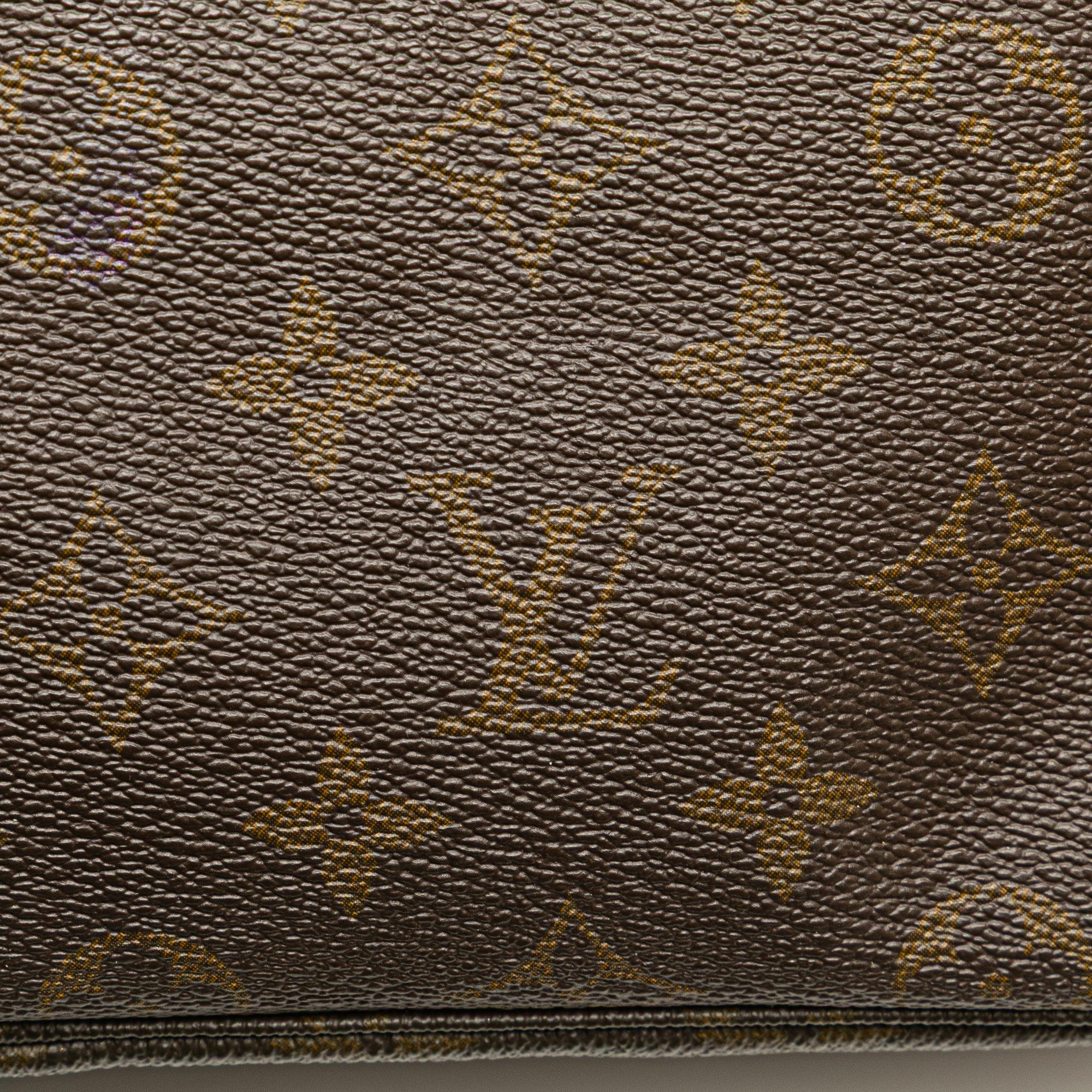 Louis Vuitton Monogram Trousse Toilette 28