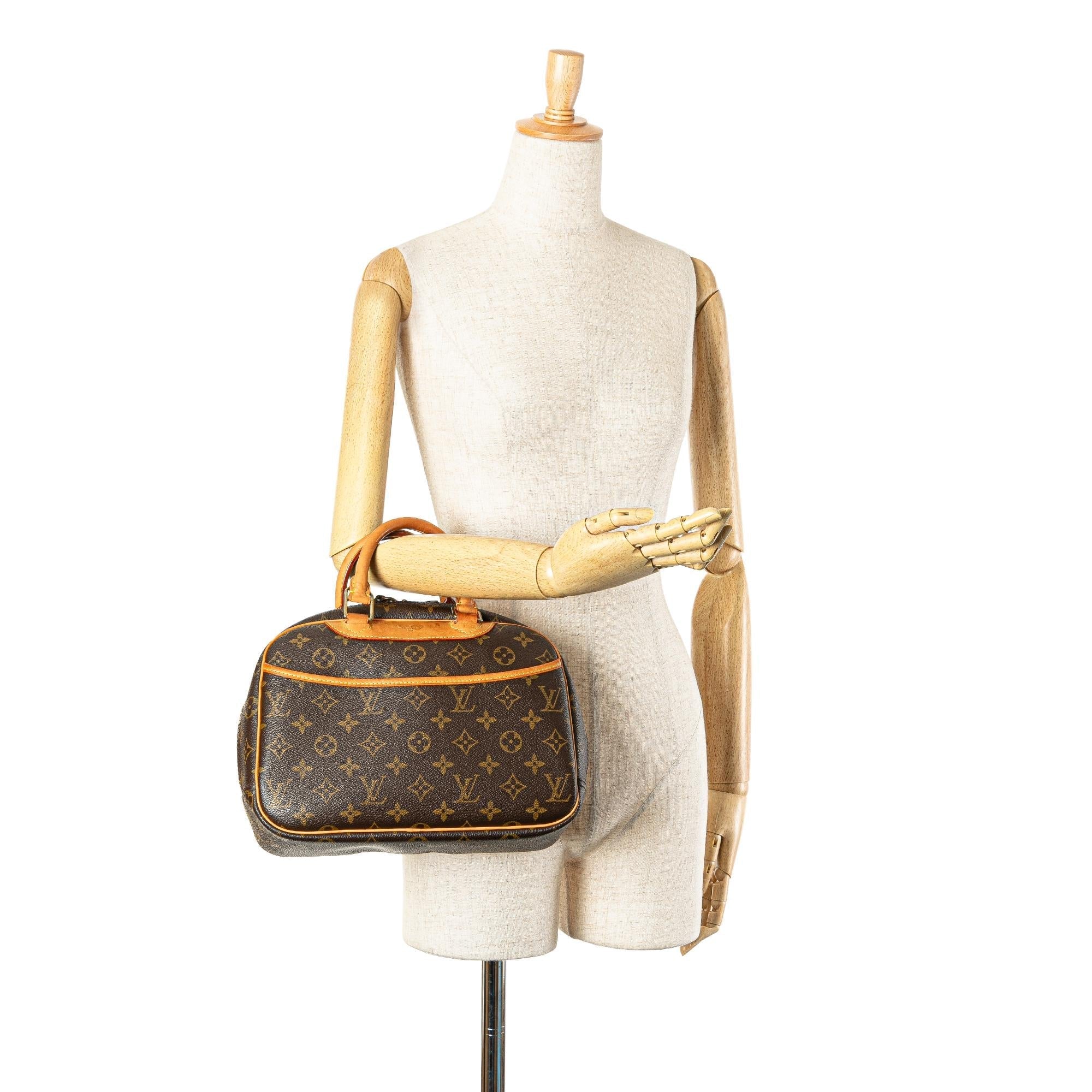 Louis Vuitton Monogram Trouville (SHG-UMPBfH)