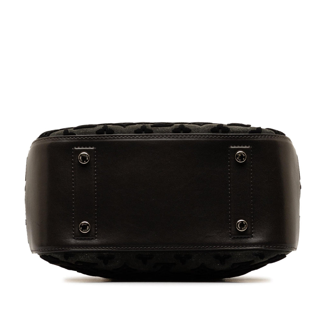 Louis Vuitton Monogram Tuffetage Deauville Cube (SHG-Sl2ruG)