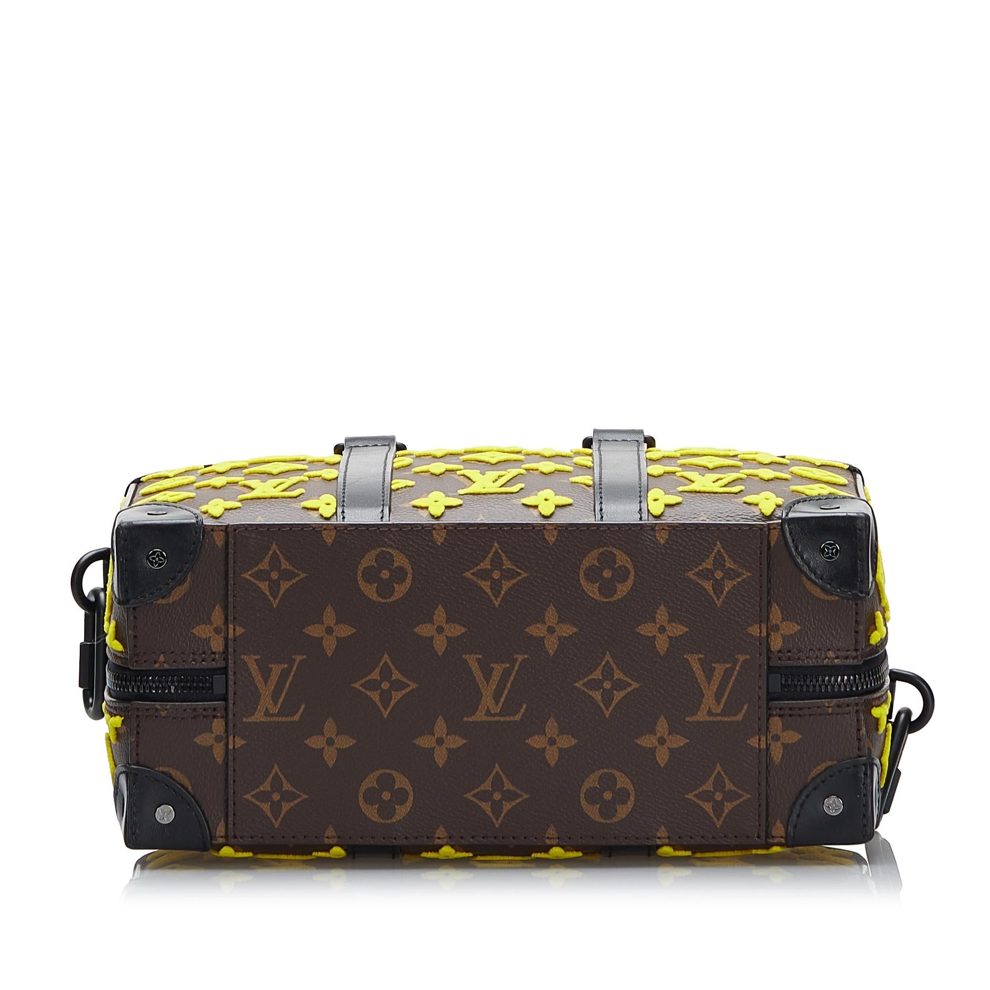 Louis Vuitton Monogram Tuffetage Speedy Trunk (SHG-FDS9bz)