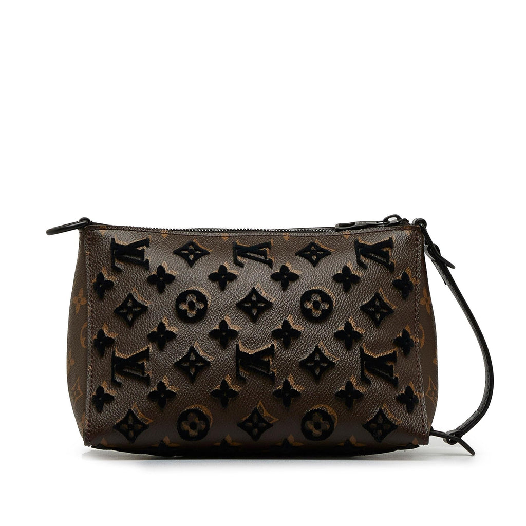 Louis Vuitton Monogram Tuffetage Triangle Messenger (SHG-mXWoCr)