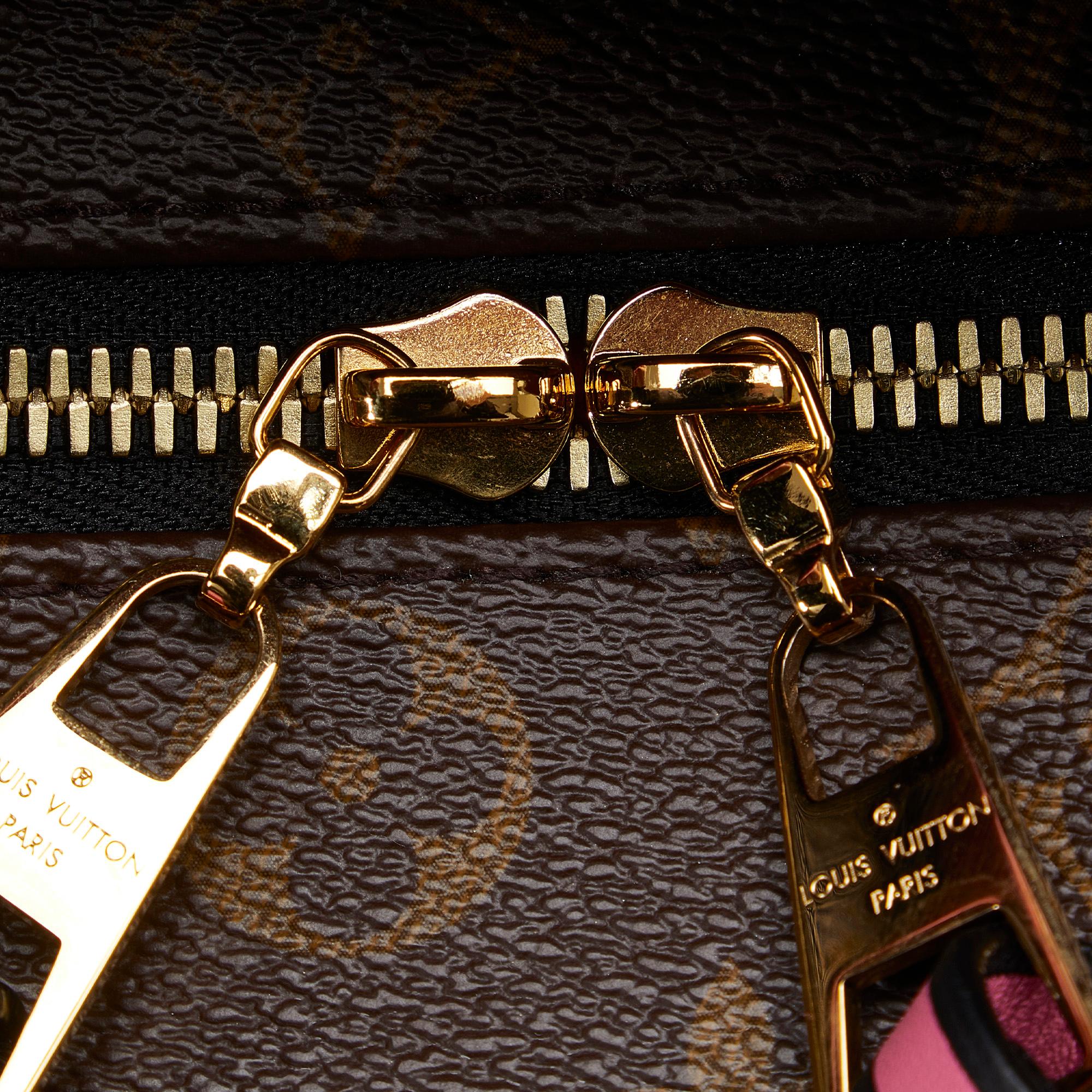 Louis Vuitton Monogram Tuileries Besace (SHG-GSD9ec)
