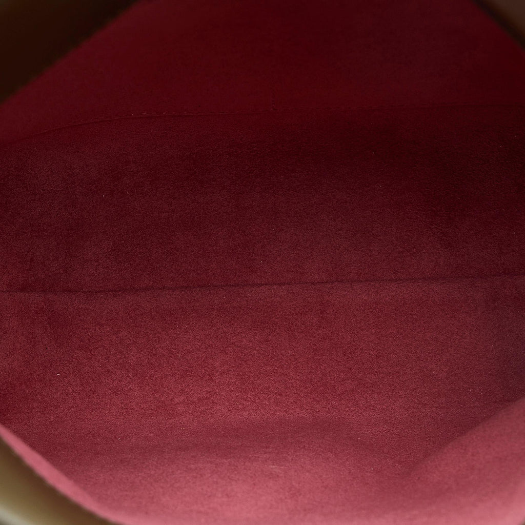 Louis Vuitton Monogram Tuileries Besace (SHG-GSD9ec)