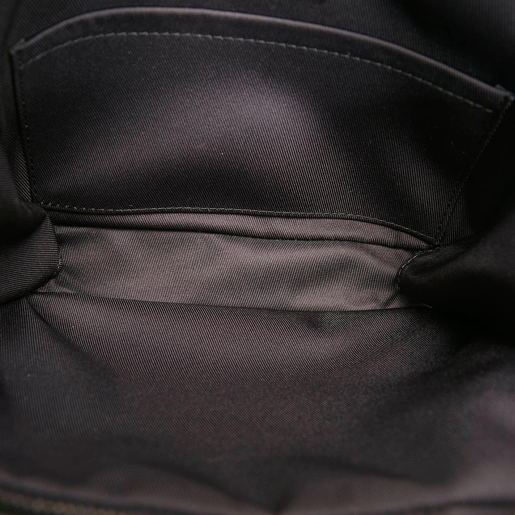 Louis Vuitton Monogram Utility Front (SHG-j9Ombh)
