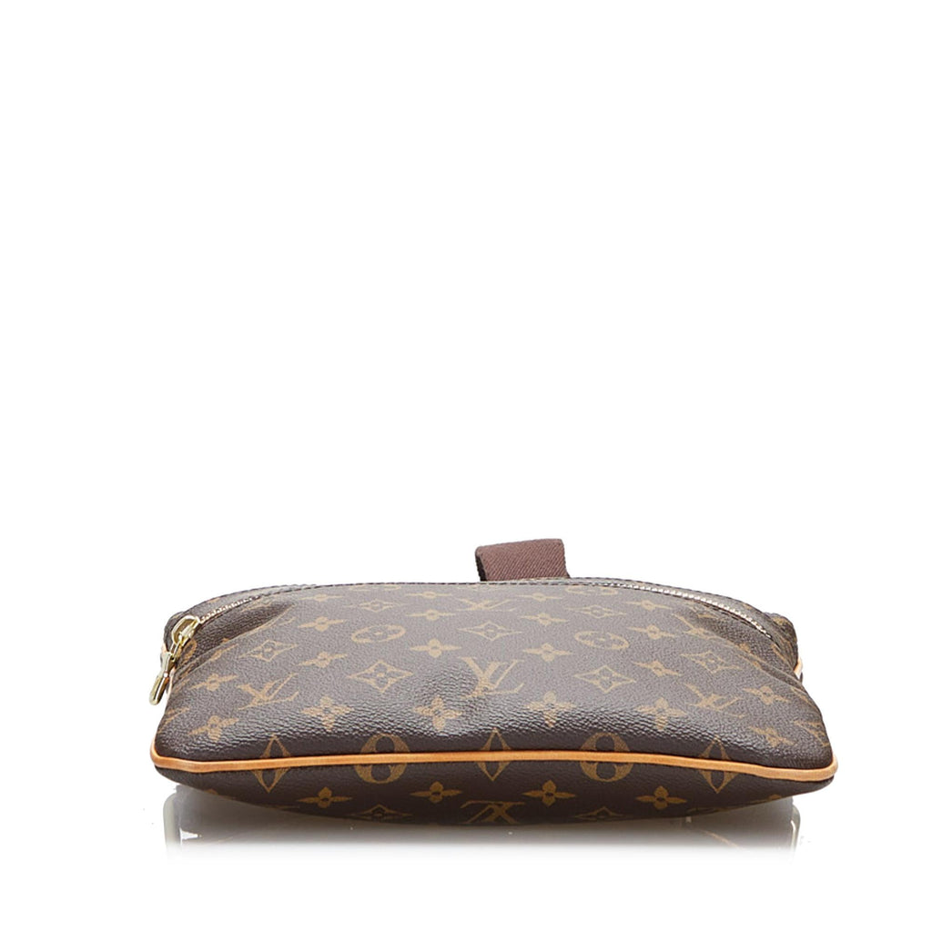 Louis Vuitton Monogram Valmy Pochette (SHG-fCdY3v)