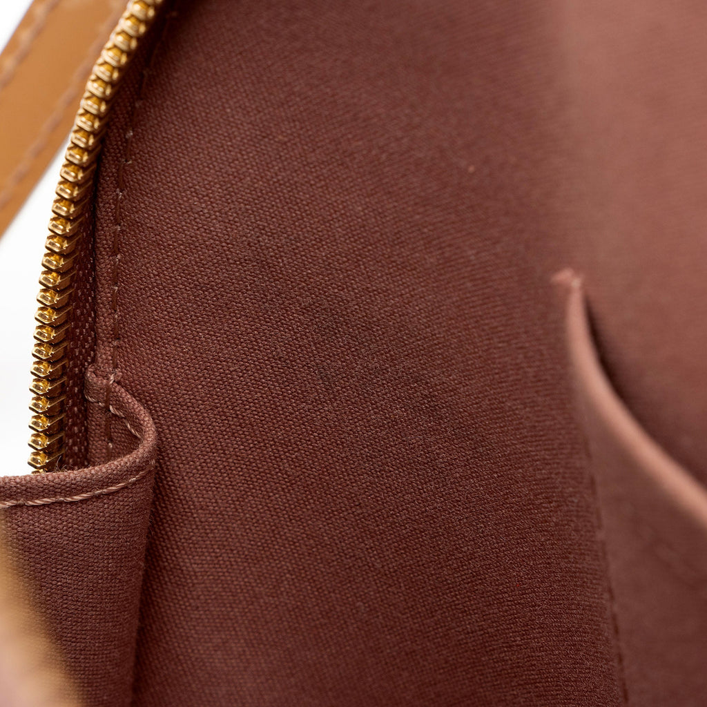 Louis Vuitton Monogram Vernis Alma BB Satchel (SHF-WrgZSd)