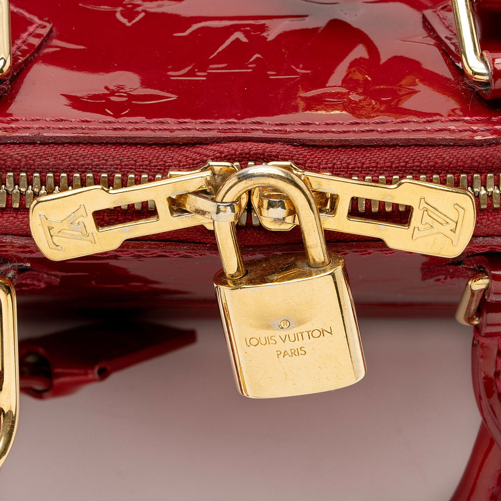 Louis Vuitton Monogram Vernis Alma BB Satchel (SHF-aFh6qo)