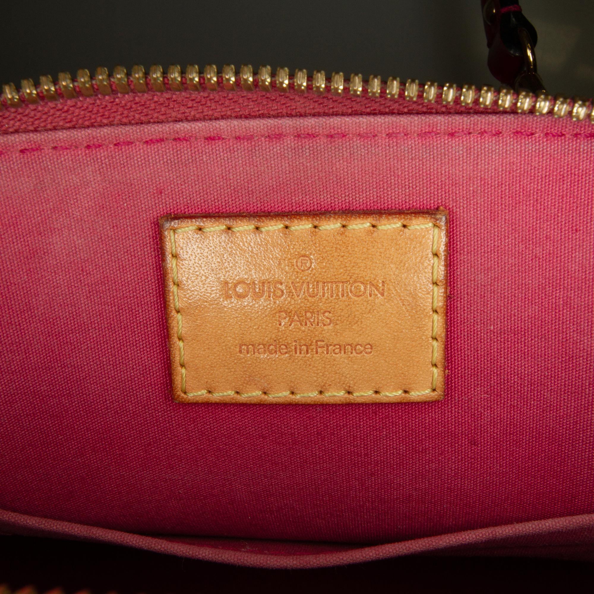 Louis Vuitton Monogram Vernis Alma BB (SHG-hlye6C)