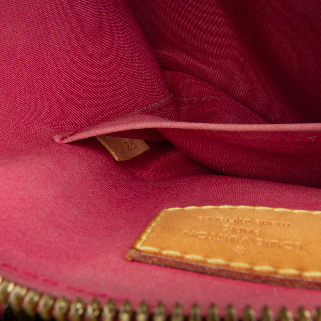 Louis Vuitton Monogram Vernis Alma BB (SHG-hlye6C)