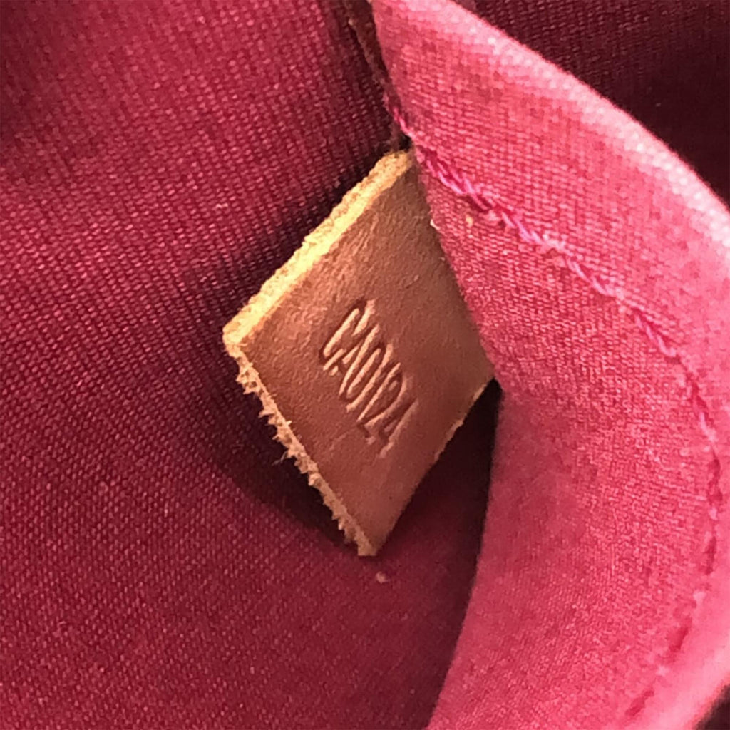 Louis Vuitton Monogram Vernis Alma BB (SHG-B5yQO3)