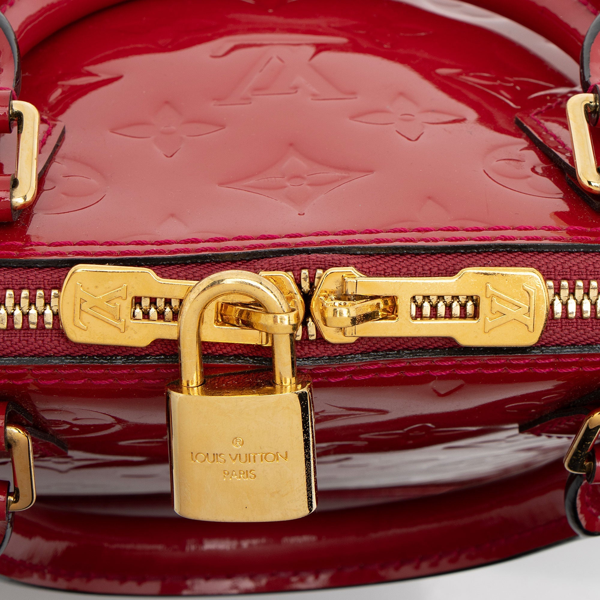 Louis Vuitton Monogram Vernis Alma PM Satchel (SHF-WV66qb)