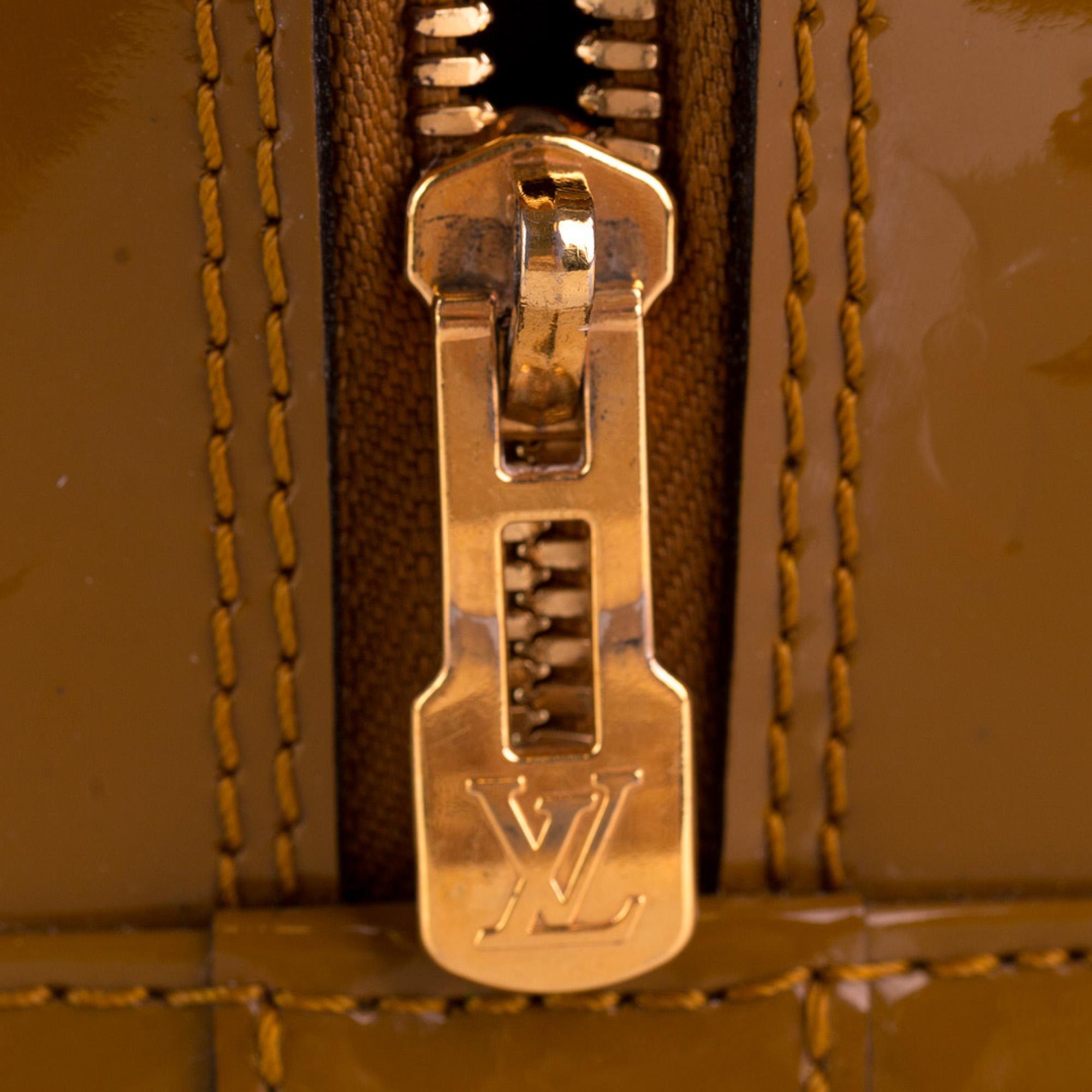 Louis Vuitton Monogram Vernis Alma PM (SHG-KVeSUD)