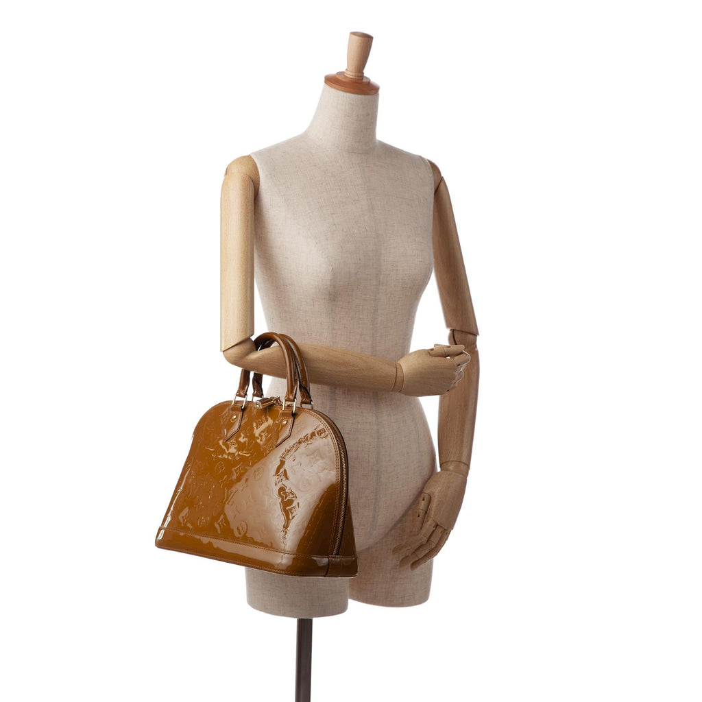 Louis Vuitton Monogram Vernis Alma PM (SHG-KVeSUD)