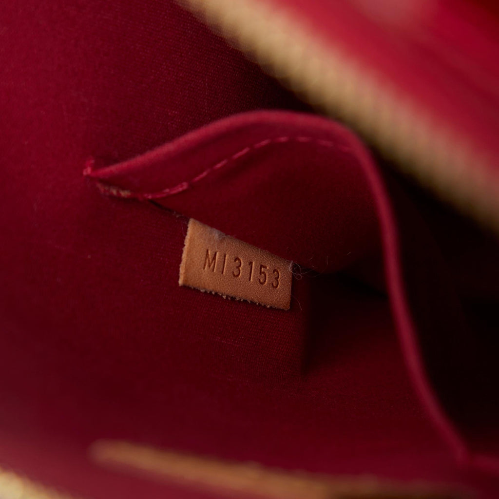 Louis Vuitton Monogram Vernis Alma PM (SHG-oToCAu)