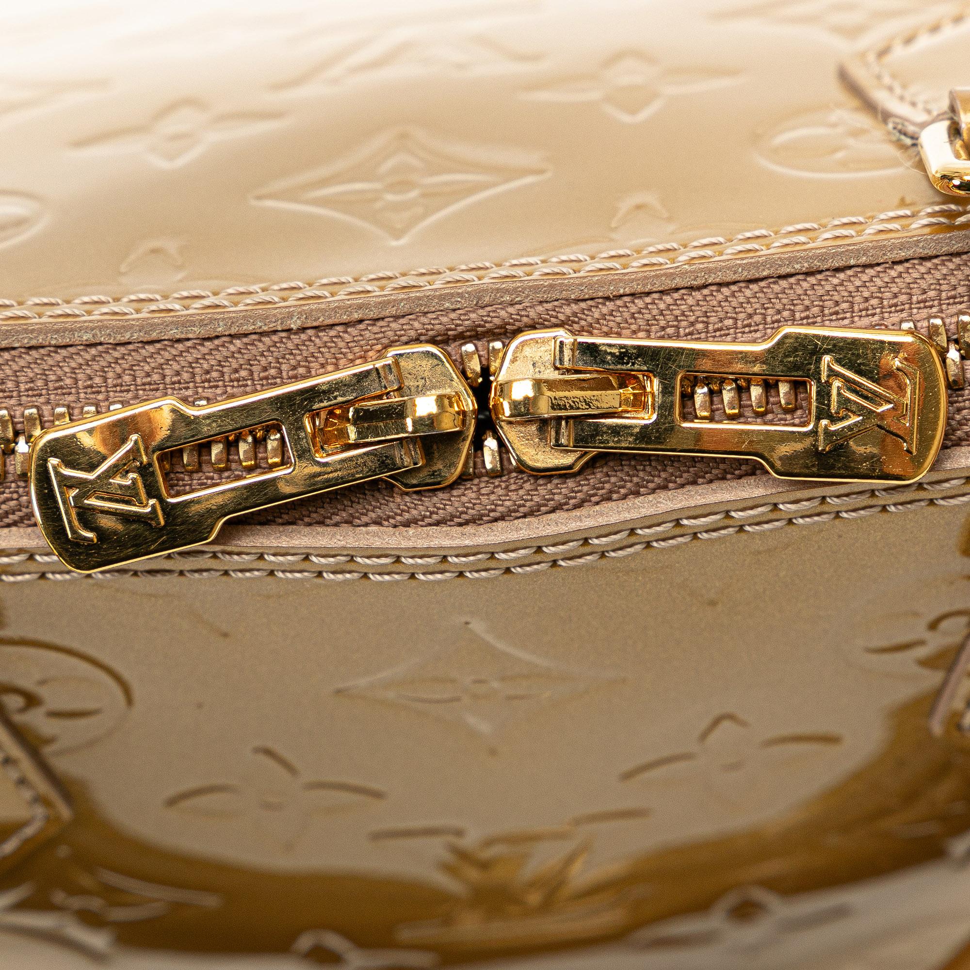 Louis Vuitton Monogram Vernis Alma PM (SHG-b4TwAV)