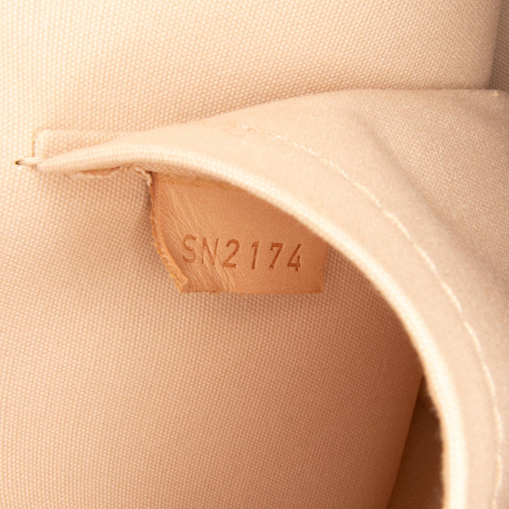 Louis Vuitton Monogram Vernis Alma PM