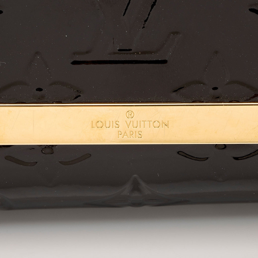 Louis Vuitton Monogram Vernis Ana Clutch (SHF-Jnmx4k)