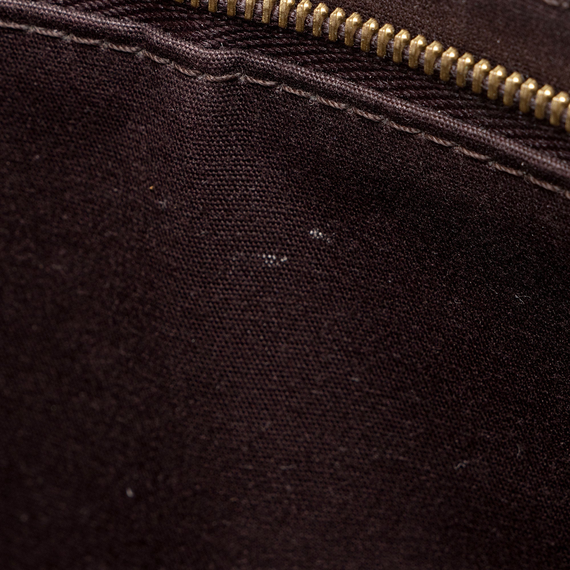 Louis Vuitton Monogram Vernis Ana Clutch (SHF-Jnmx4k)