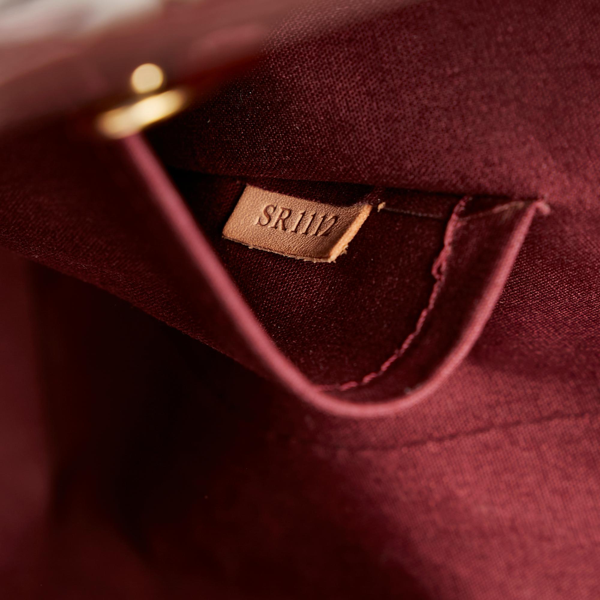 Louis Vuitton Monogram Vernis Avalon MM (SHG-vaEtqj)