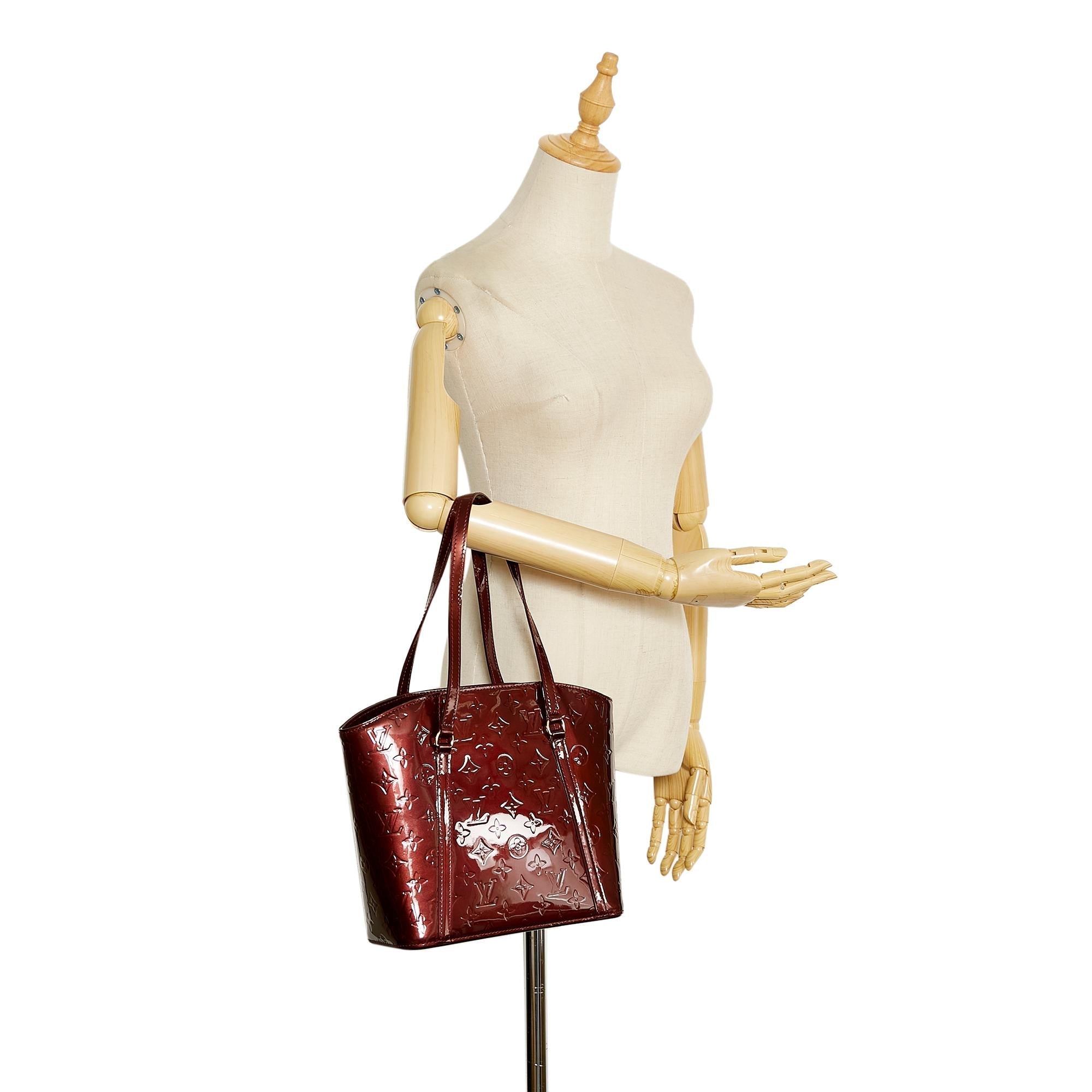 Louis Vuitton Monogram Vernis Avalon MM (SHG-vaEtqj)