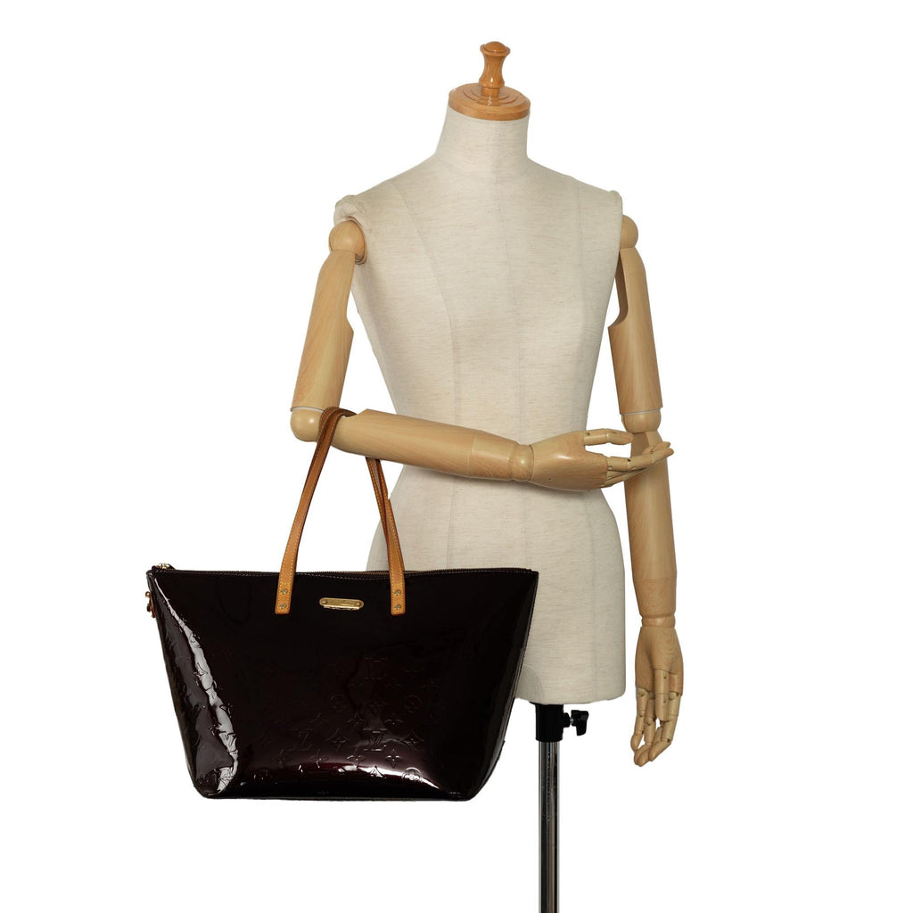 Louis Vuitton Monogram Vernis Bellevue GM (SHG-FkruAb)
