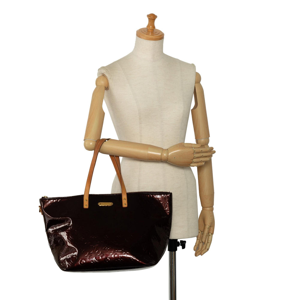 Louis Vuitton Monogram Vernis Bellevue GM (SHG-wHc0E3)
