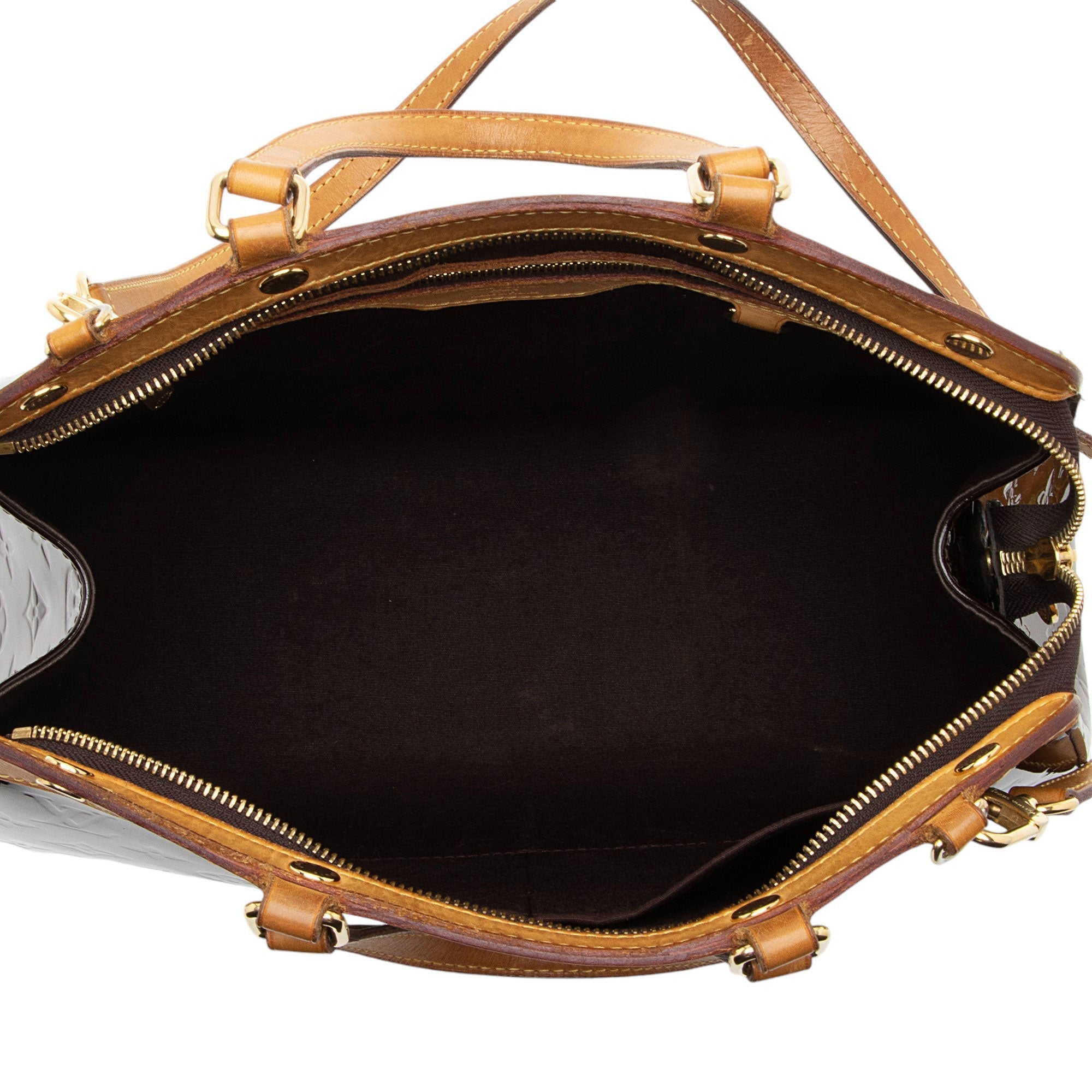 Louis Vuitton Monogram Vernis Brea MM Satchel (SHF-KsQkQS)