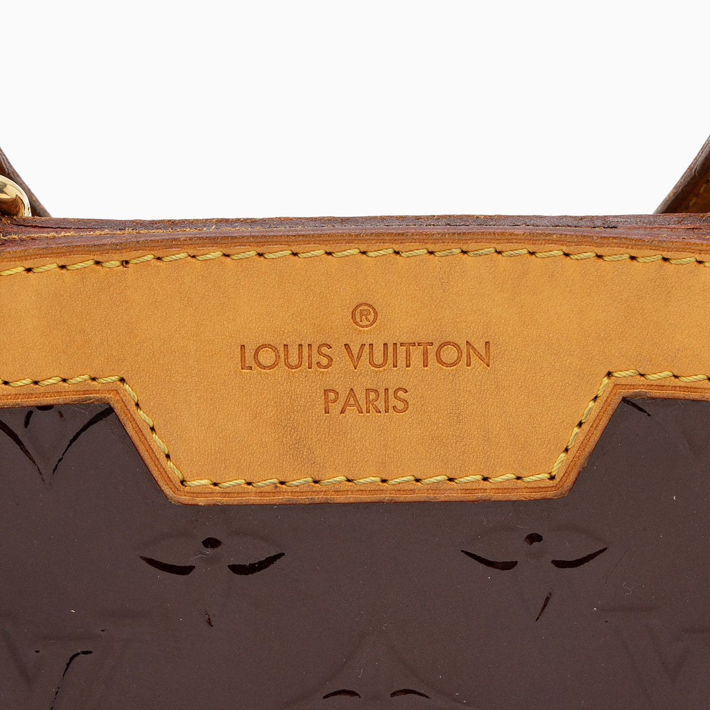 Louis Vuitton Monogram Vernis Brea MM Satchel (SHF-KsQkQS)