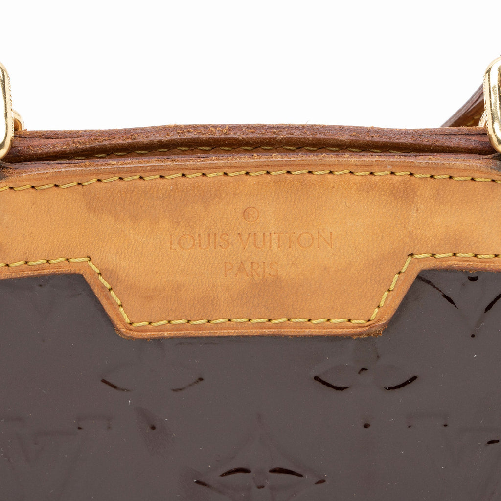 Louis Vuitton Monogram Vernis Brea MM Satchel (SHF-hgZDJV)