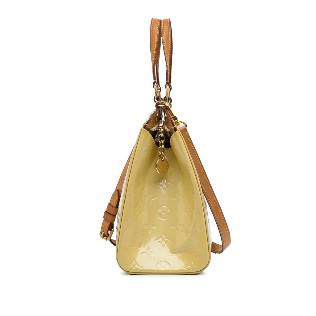 Louis Vuitton Monogram Vernis Brea MM (SHG-yttlDO)
