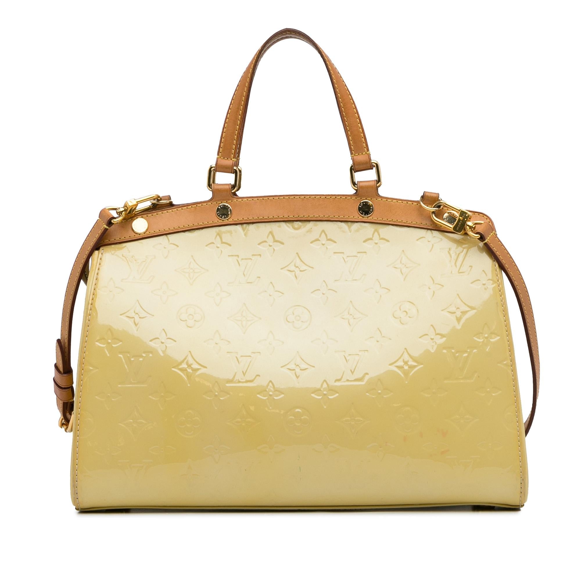 Louis Vuitton Monogram Vernis Brea MM (SHG-yttlDO)
