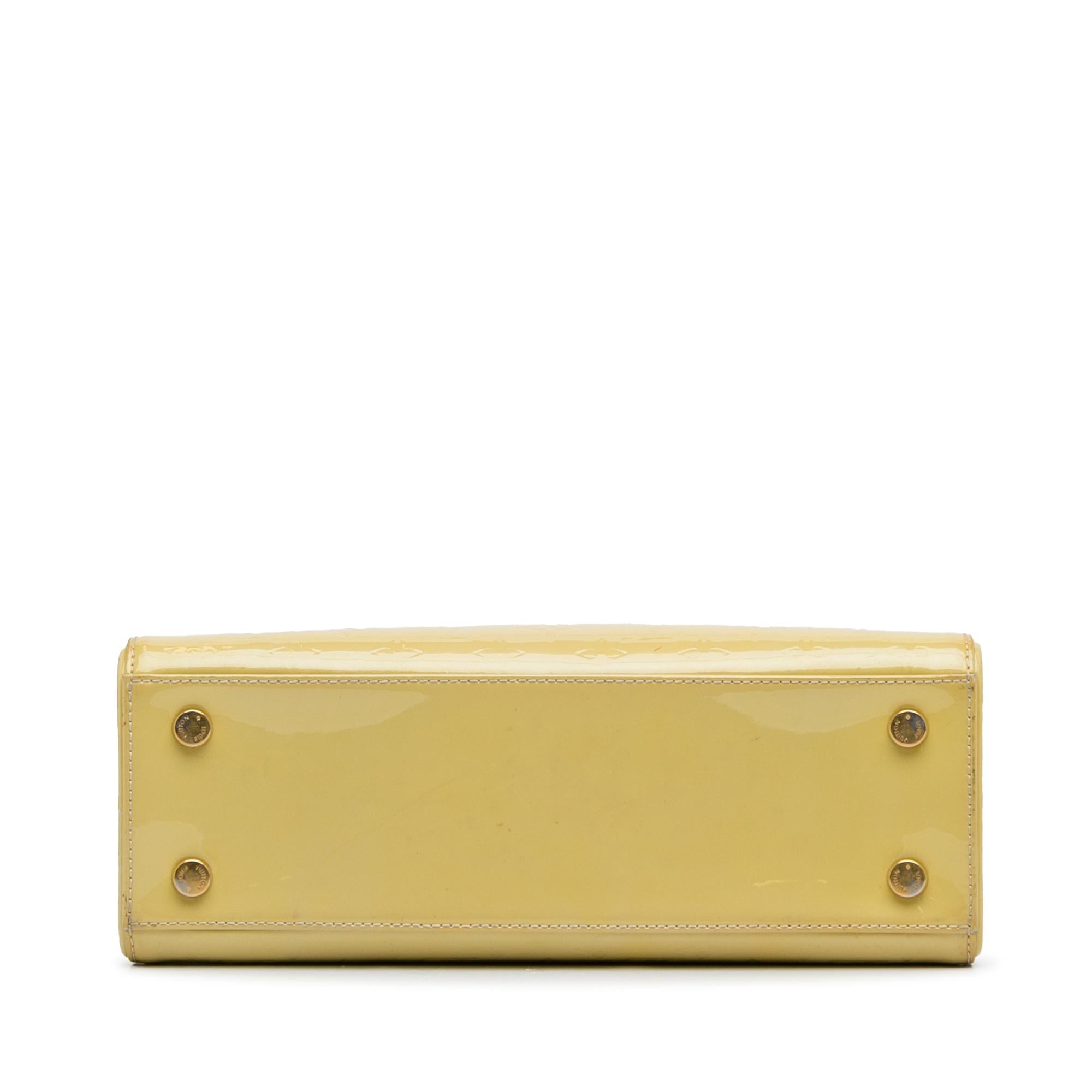 Louis Vuitton Monogram Vernis Brea MM (SHG-yttlDO)