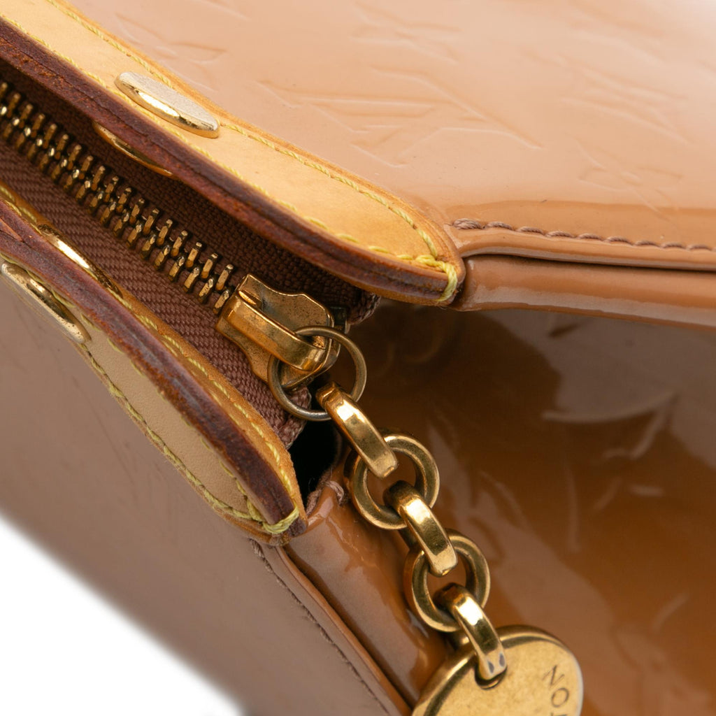Louis Vuitton Monogram Vernis Brea MM