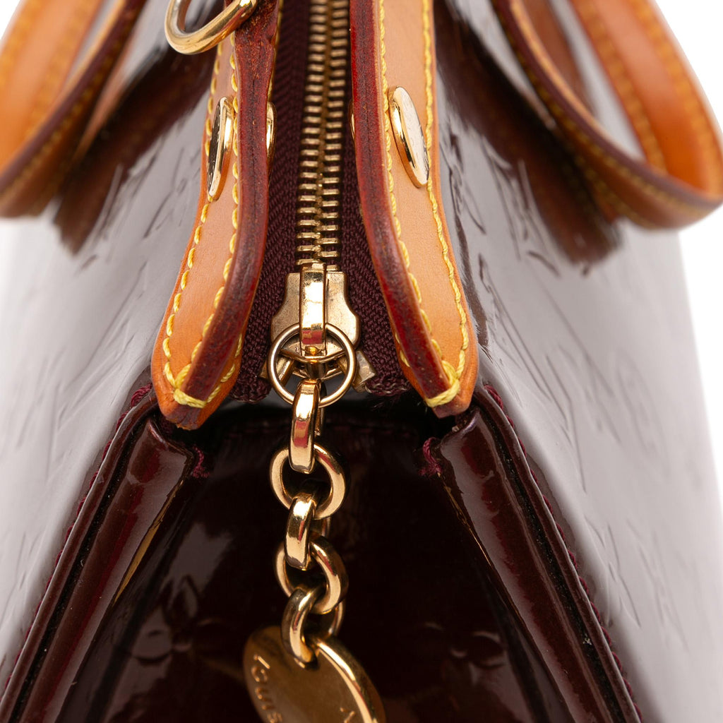 Louis Vuitton Monogram Vernis Brea MM