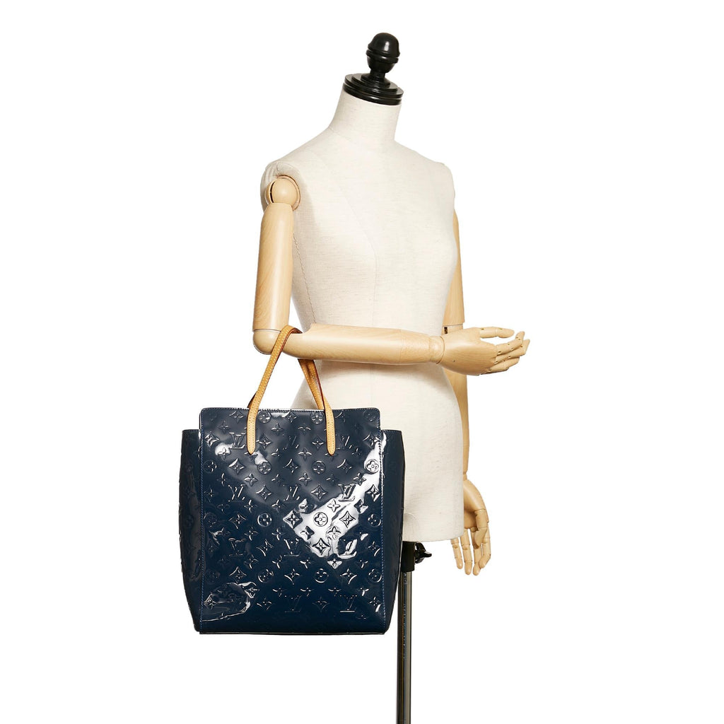 Louis Vuitton Monogram Vernis Catalina (SHG-30282)
