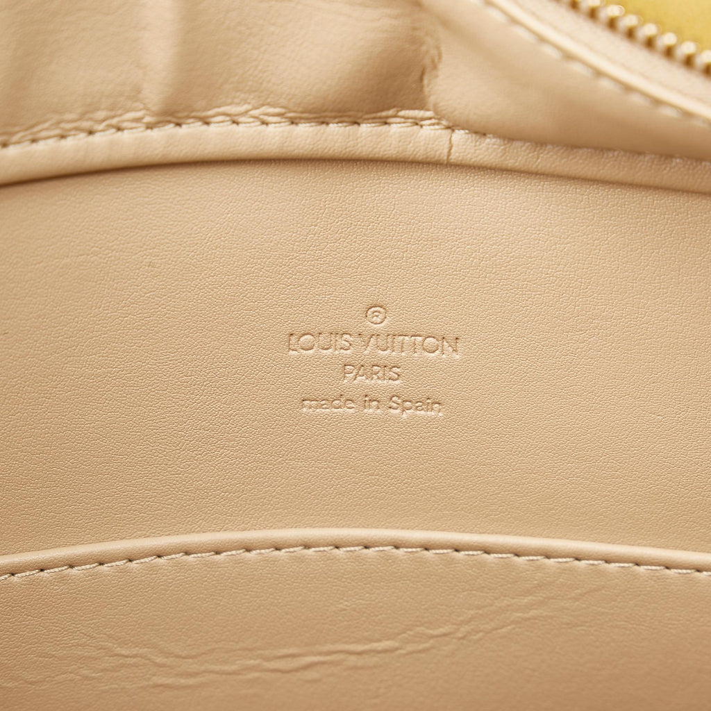 Louis Vuitton Monogram Vernis Columbus (SHG-36738)