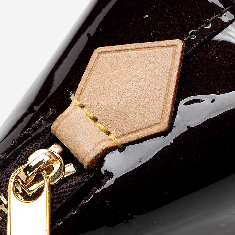 Louis Vuitton Monogram Vernis Cosmetic Pouch (SHF-18484)