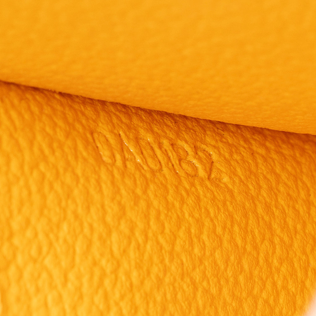 Louis Vuitton Monogram Vernis Cosmetic Pouch (SHF-22863)
