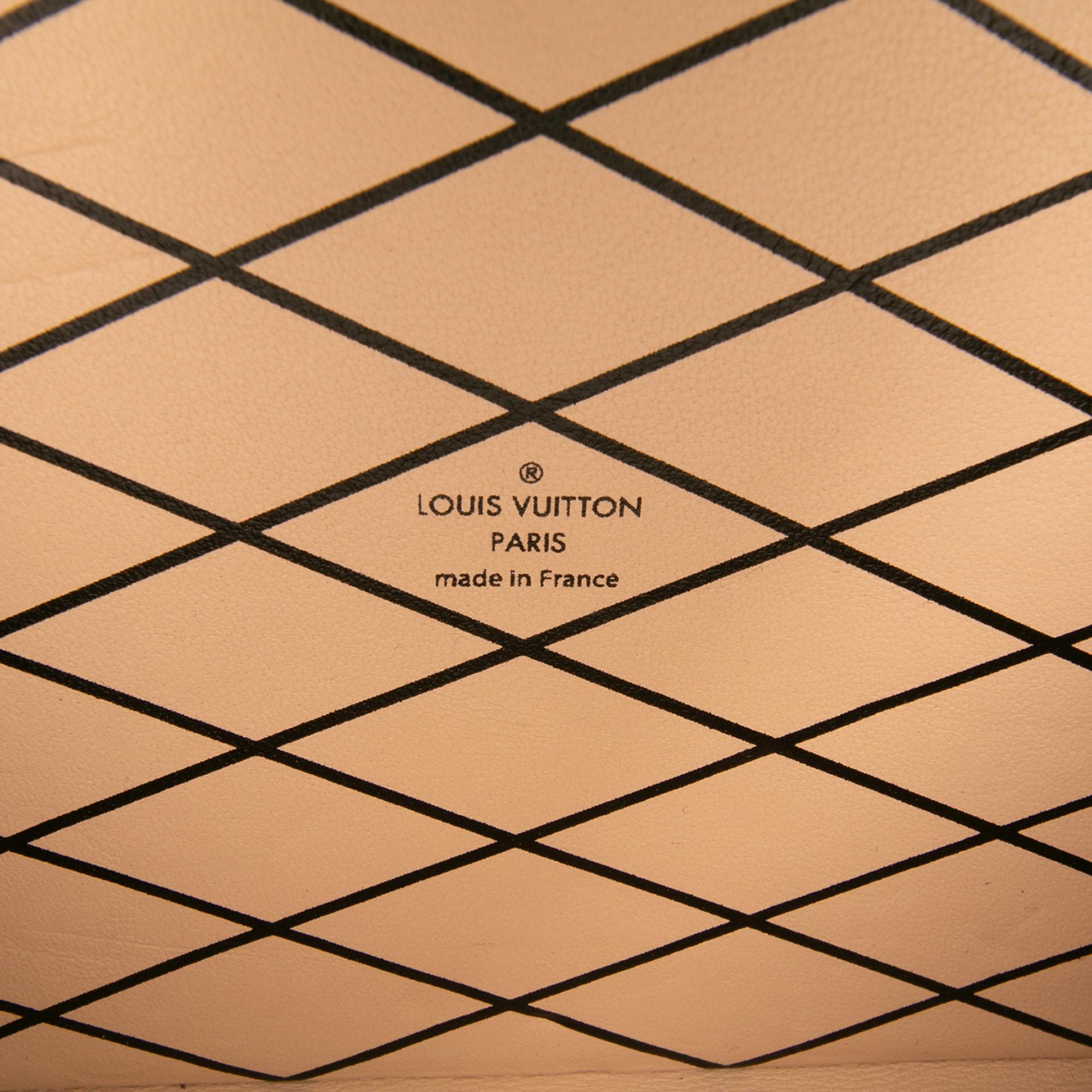 Louis Vuitton Monogram Vernis Fleur Petite Malle