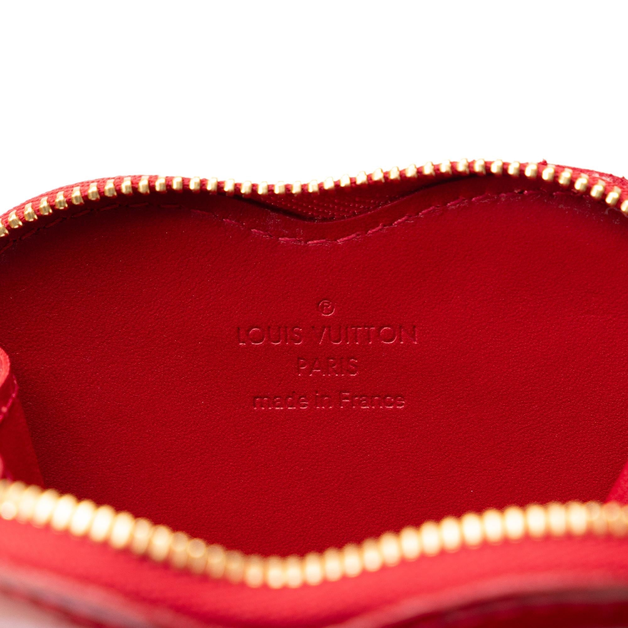 Louis Vuitton Monogram Vernis Heart Coin Purse (SHG-w8c3lR)