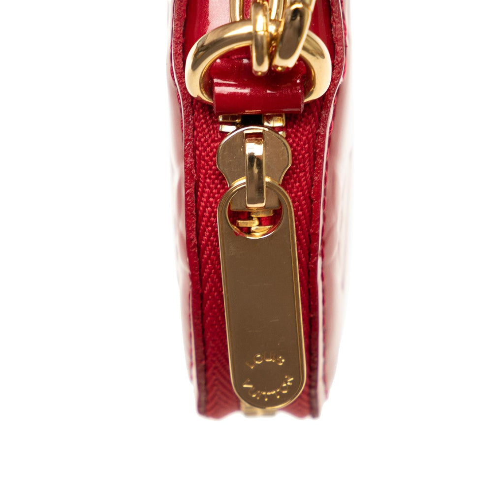 Louis Vuitton Monogram Vernis Heart Coin Purse (SHG-w8c3lR)