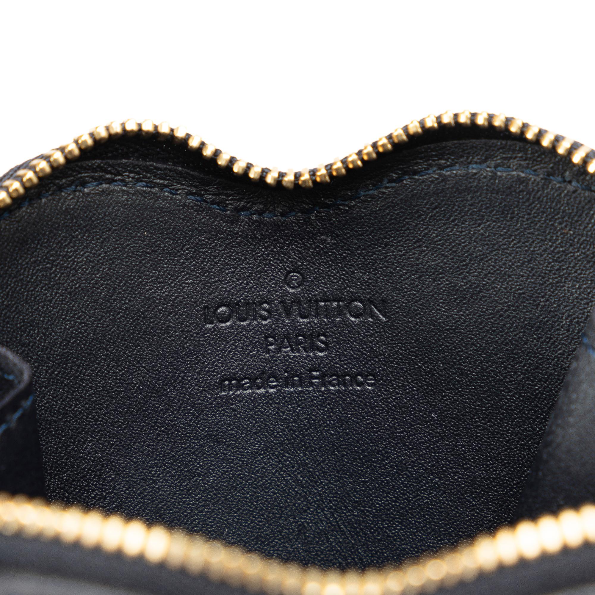 Louis Vuitton Monogram Vernis Heart Coin Purse (SHG-gdCCOK)