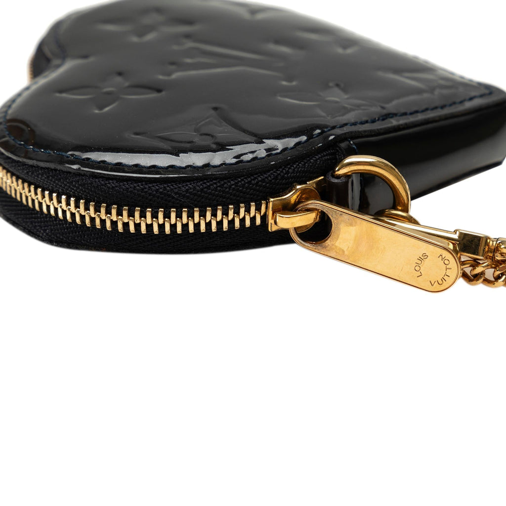 Louis Vuitton Monogram Vernis Heart Coin Purse (SHG-gdCCOK)