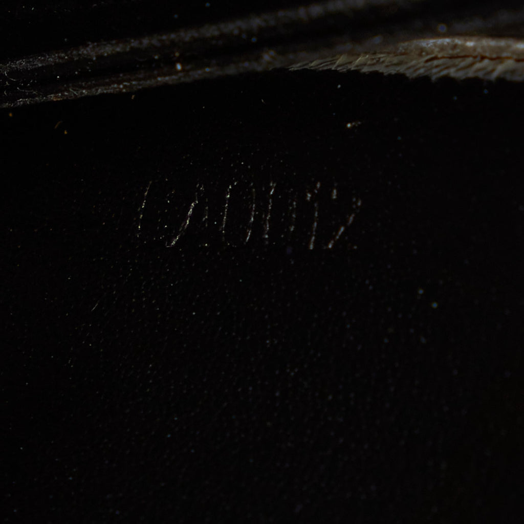 Louis Vuitton Monogram Vernis Lexington Fleurs Pochette (SHG-EGCiL8)