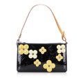 Louis Vuitton Monogram Vernis Lexington Fleurs Pochette (SHG-EGCiL8)