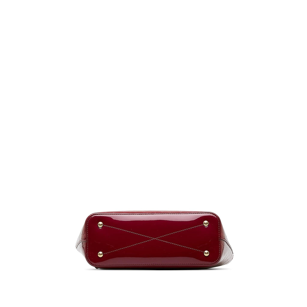 Louis Vuitton Monogram Vernis Long Beach PM (SHG-Z4IHvd)