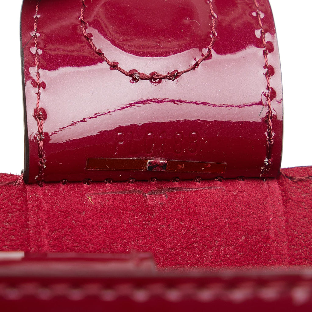 Louis Vuitton Monogram Vernis Long Beach PM (SHG-Z4IHvd)