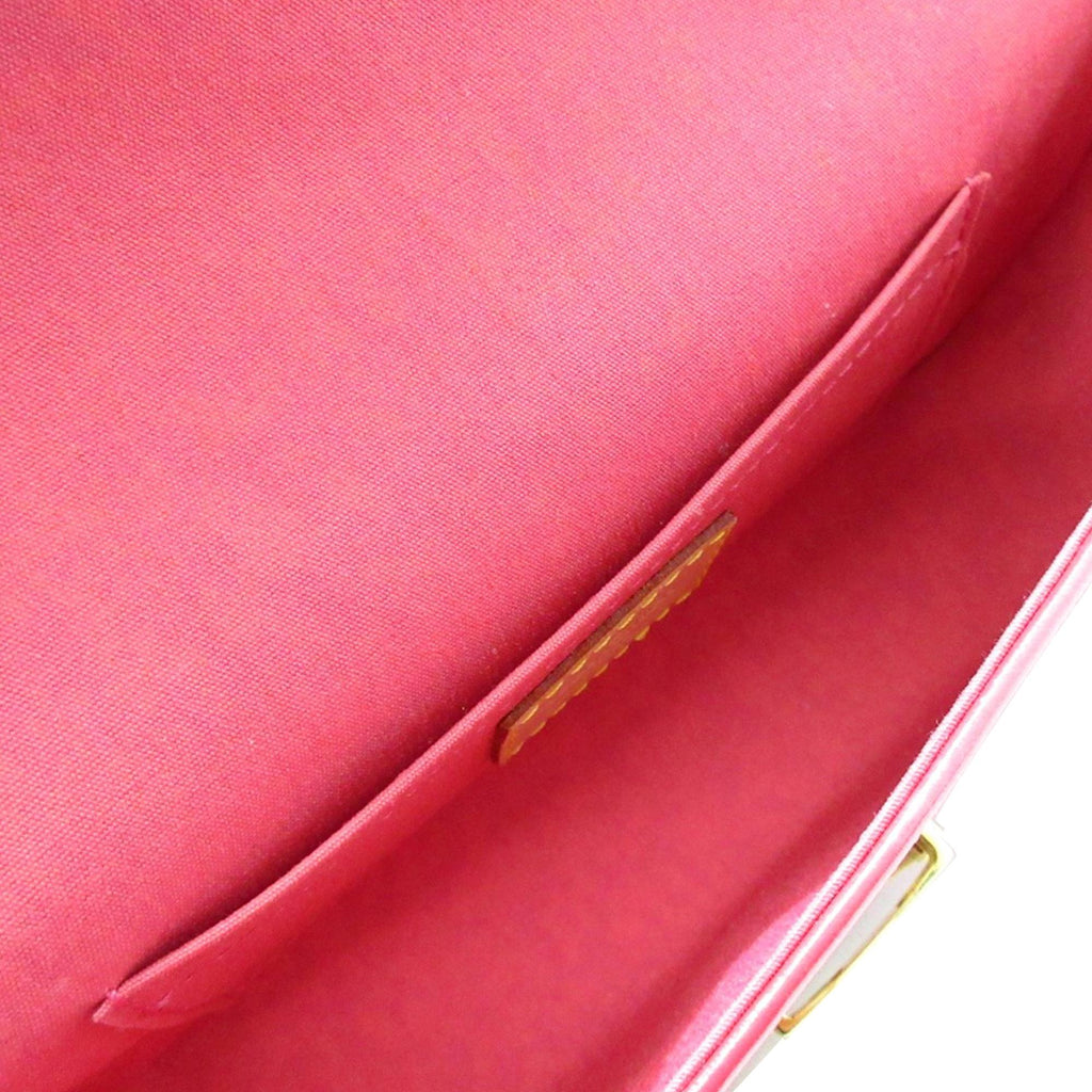 Louis Vuitton Monogram Vernis Malibu Street (SHG-IhV2Al)
