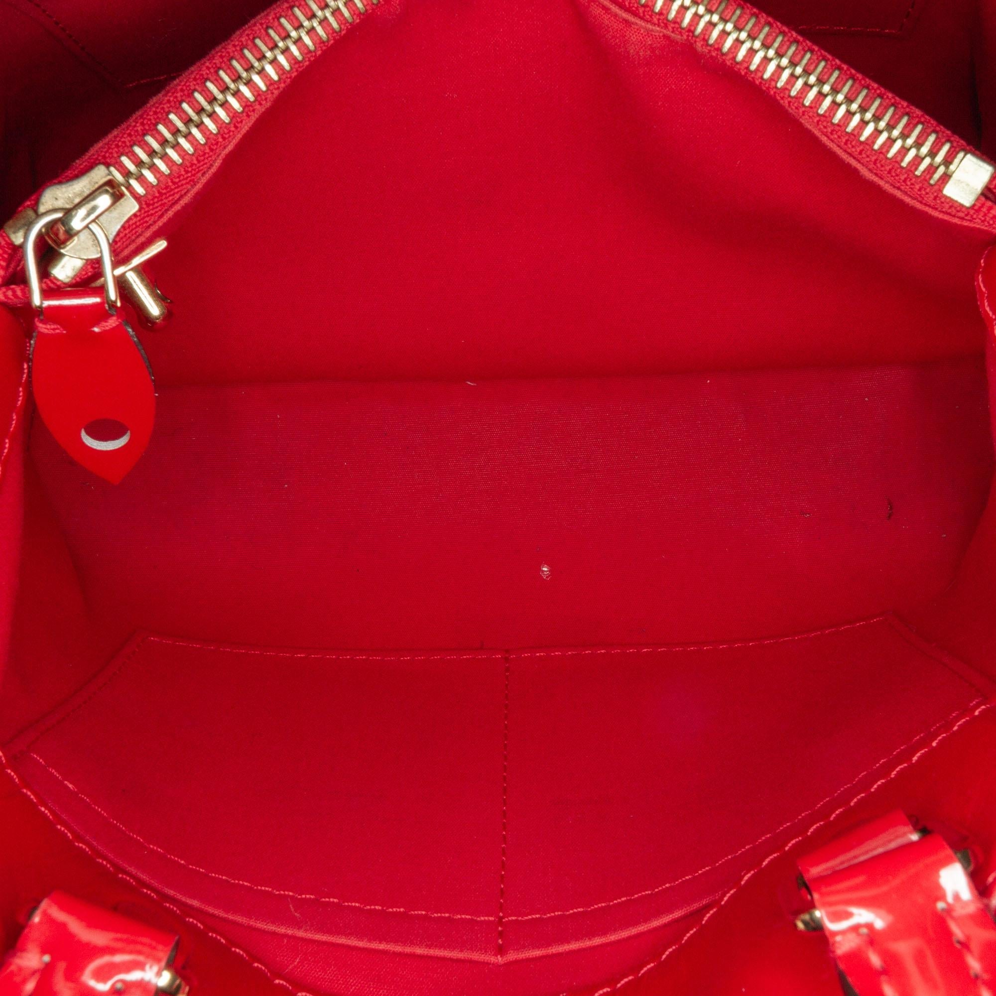 Louis Vuitton Monogram Vernis Montaigne BB (SHG-G9yb6I)
