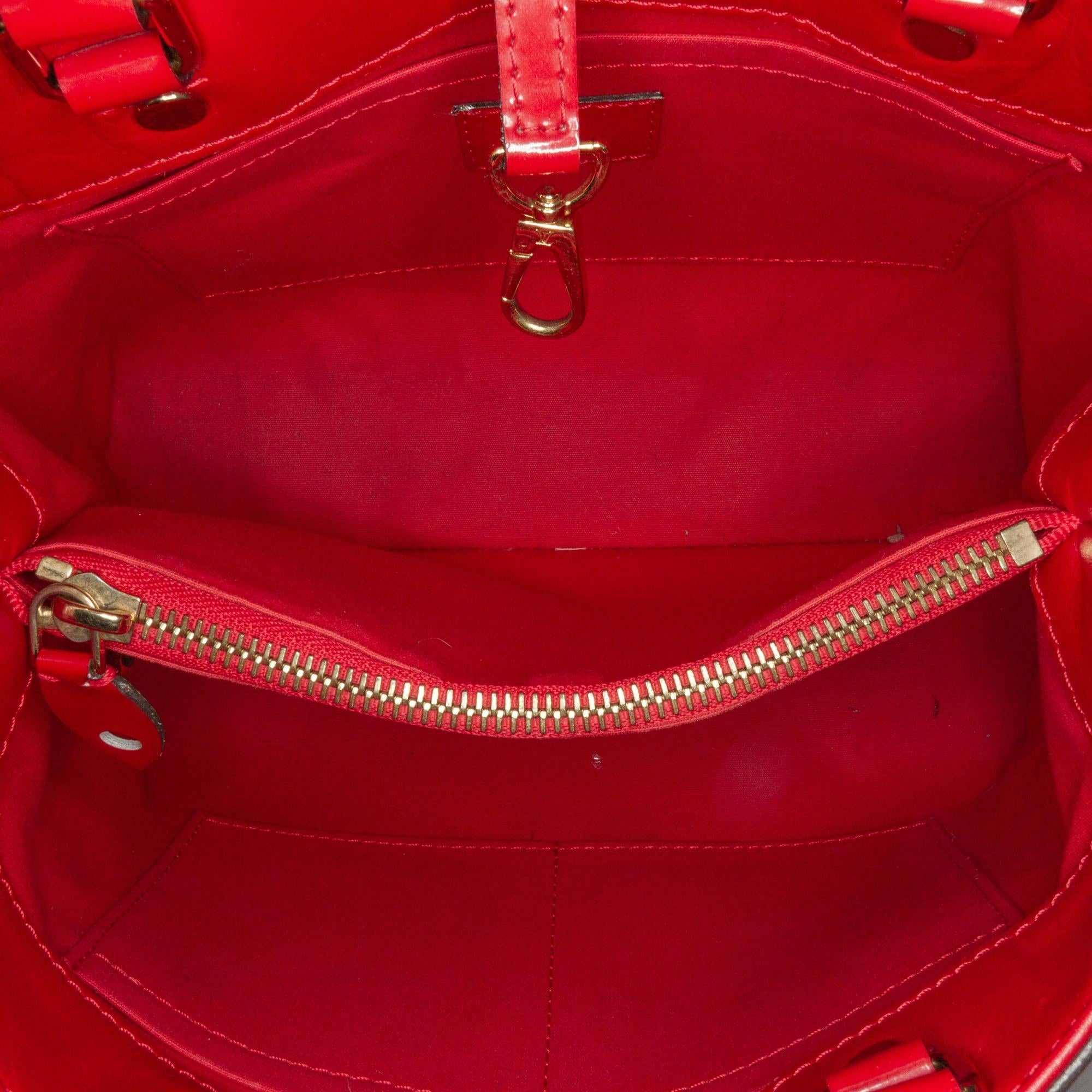 Louis Vuitton Monogram Vernis Montaigne BB (SHG-G9yb6I)